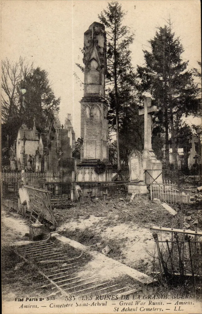 As Ruínas da Grande Guerra — Cemitério Saint-Acheul — Amiens — Visé Paris n° 535 - Frente