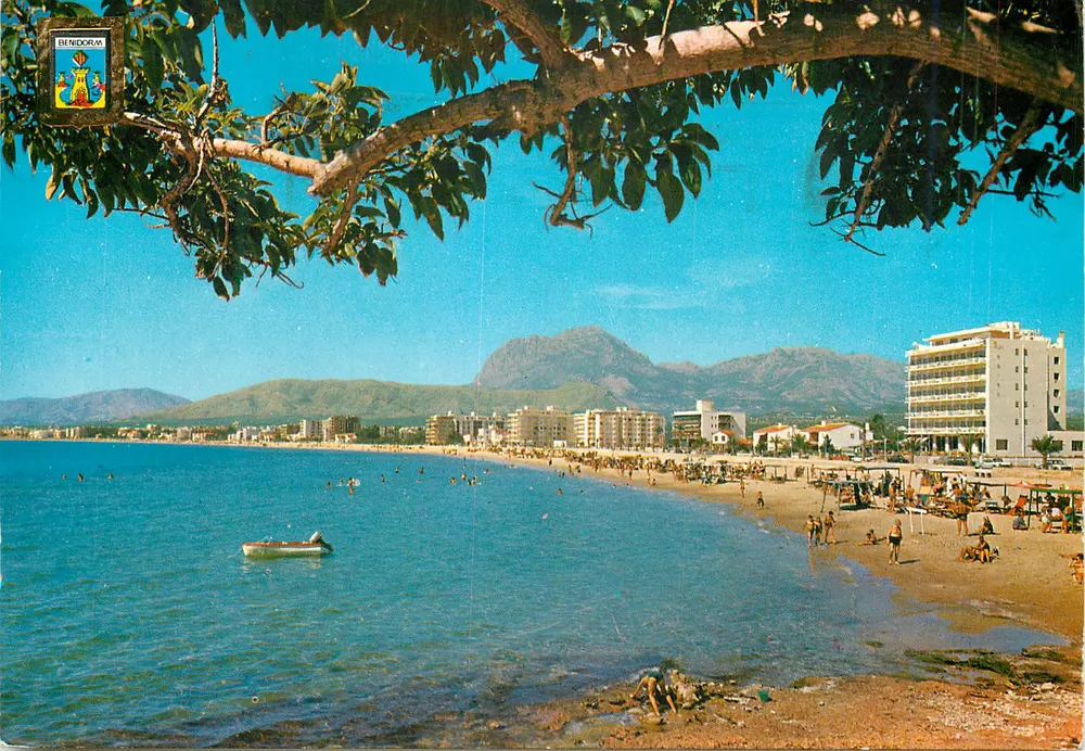 Praia de Levante — Bendora — Éd. Escudo de Oro, N° 17 - Frente
