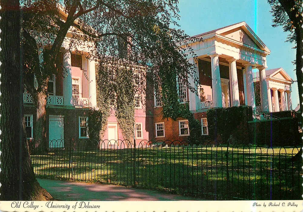 Old College - Universidade da Delaware — Foto de Richard C. Pulling - Frente