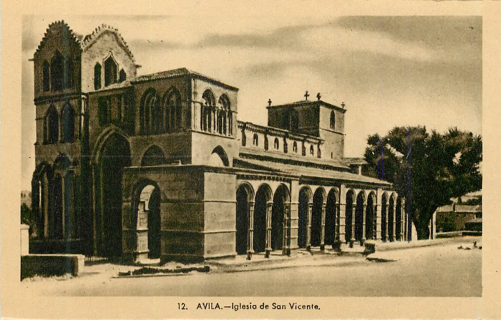 Avila — Igreja de San Vicente — Heliotipia Artística Española, Madrid - Frente