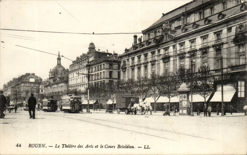 Rouen — Le Théâtre des Arts et le Cours Boieldieu — LL - Recto