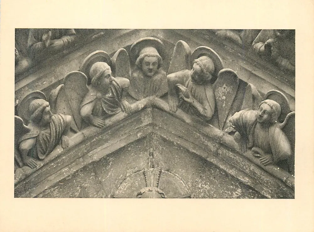 Portail du Jugement Dernier — détail d'une voussure — Éditions Notre-Dame de Paris, Paris - Recto