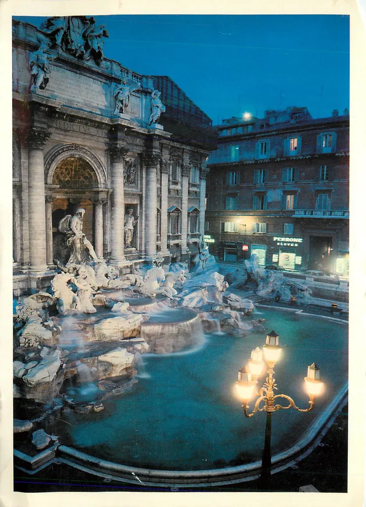 Fontaine de Trevi — Roma — Edições Regnoli n°18 - Frente