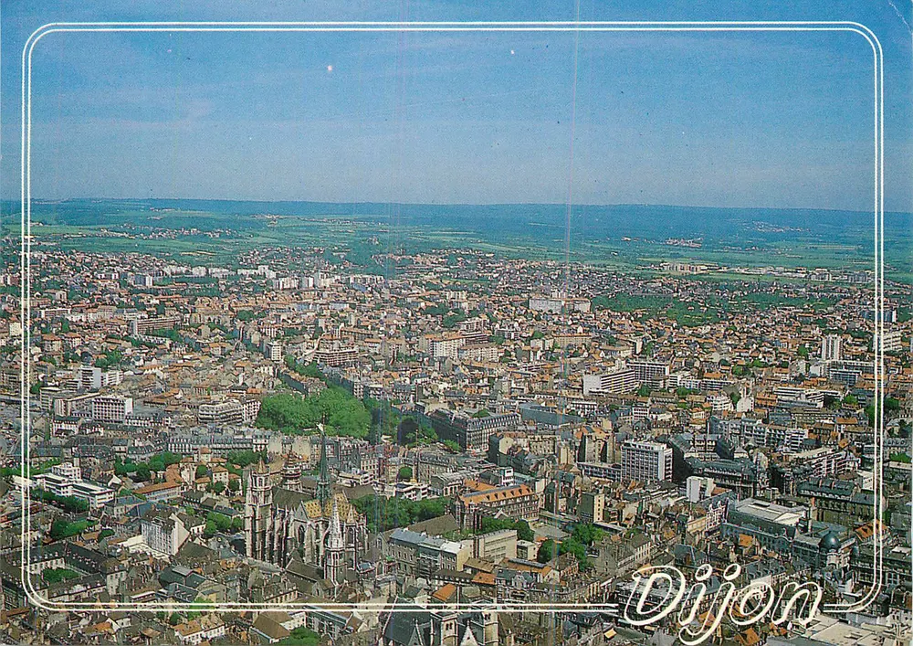 Dijon — Vista aérea — Les éditions Nivernaises - Frente