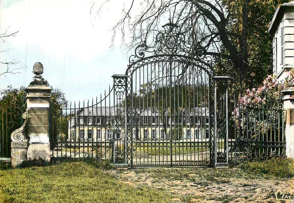 Schloss Arnauville — Gonesse — S.P.A.D.E.M. - Vorderseite