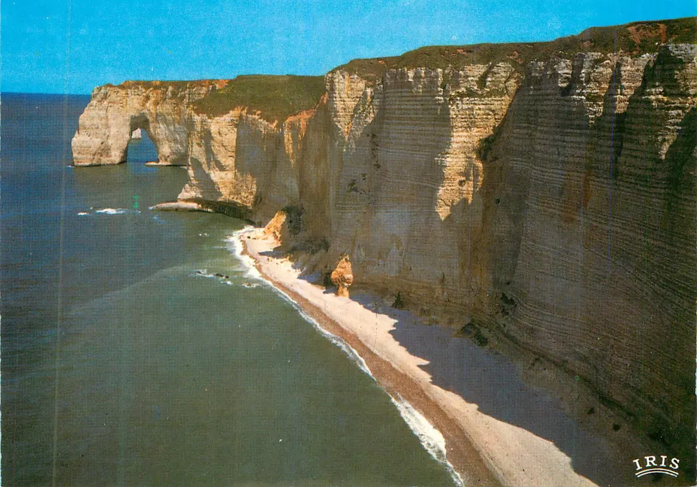 Falaises de Normandie — Étretat — éditeur IRIS - Recto