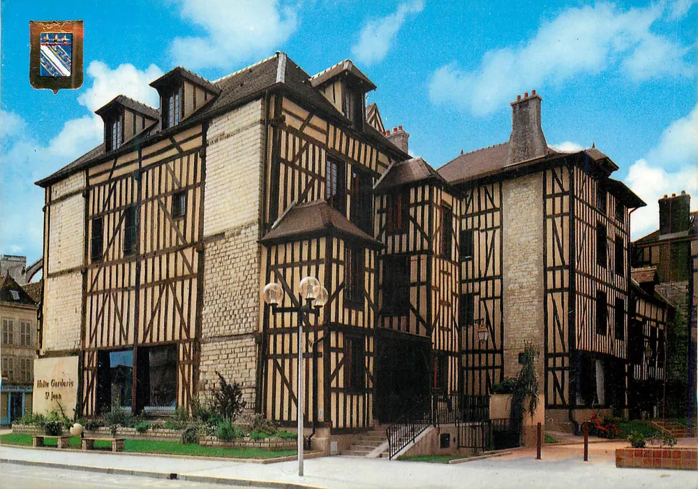 Casa da Champagne — Troyes (Aube) — Edições MAGE - Frente