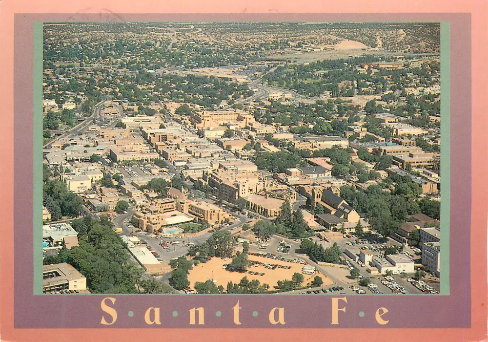 Santa Fe — Luftbild — Foto © Bruce Finchum — Vertrieben von: Smith-Southwestern, Inc. - Vorderseite