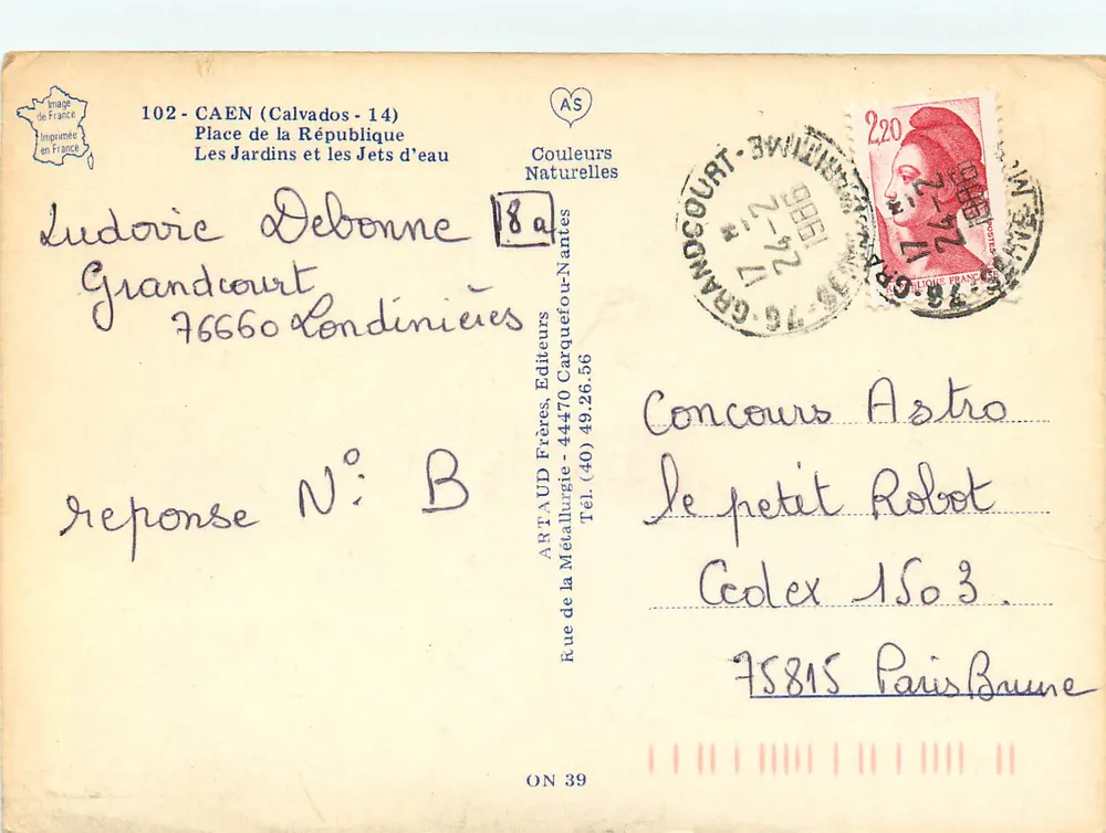 Place de la République — Os Jardins e os Jets d'eau — Artaud Frères, Editores - Verso