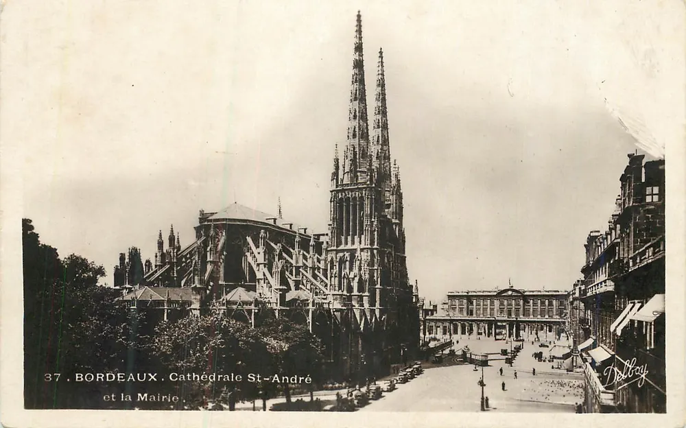 Bordeaux. Cathédrale St-André et la Mairie — Dellboy, n°37 - Recto