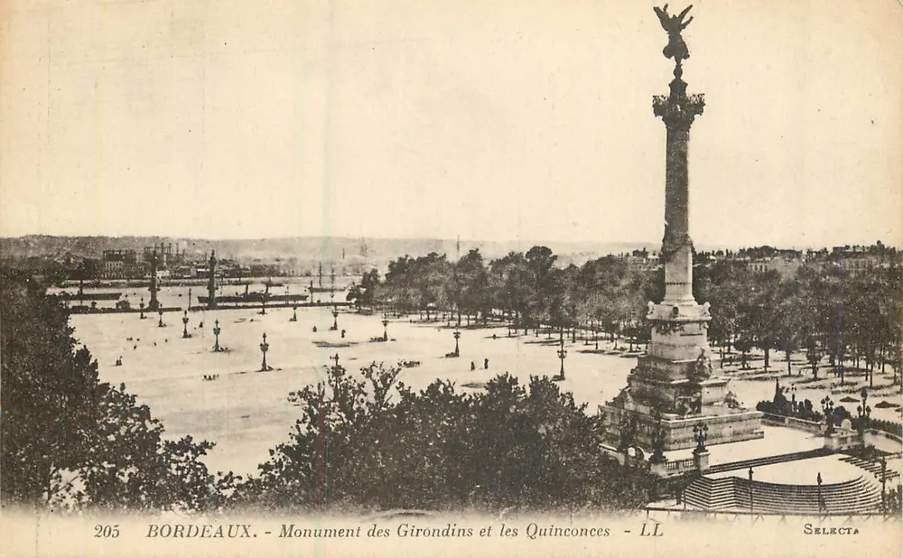 Bordeaux - Denkmal der Girondinen und die Quinconces - Selecta 205 - Vorderseite