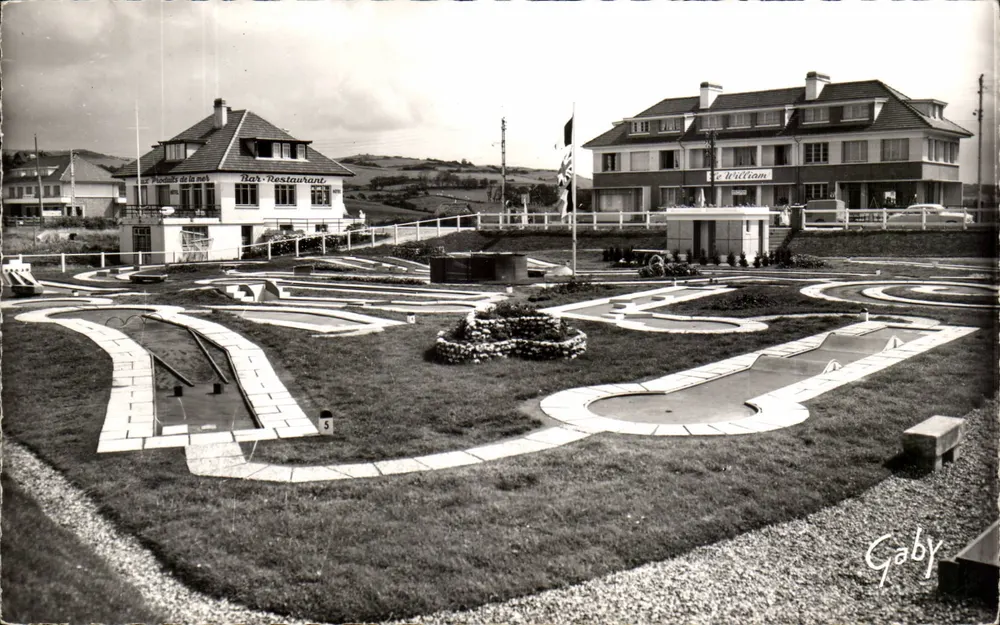 Pourville — O Mini-Golf — Edições Gaby - Frente