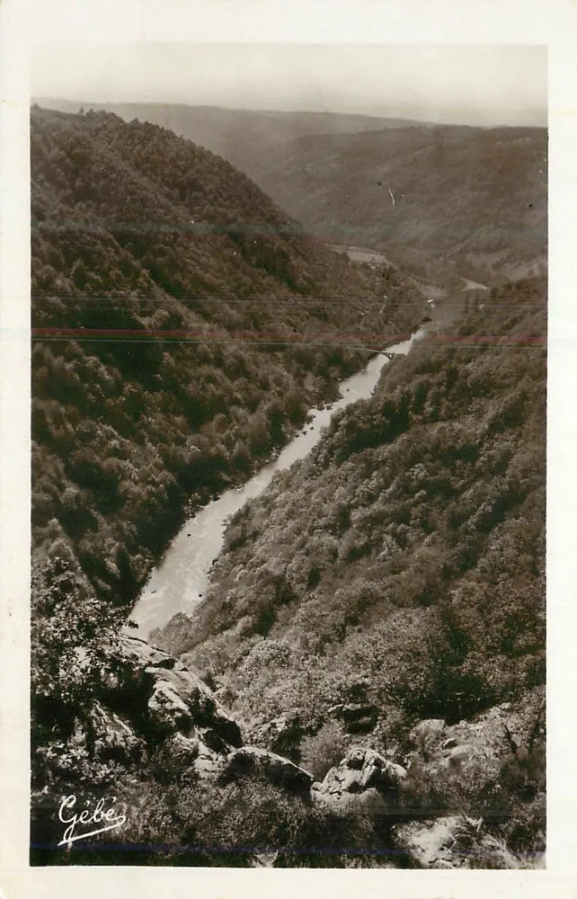Gorges de la Dordogne — vue panoramique — Gébéz - Recto