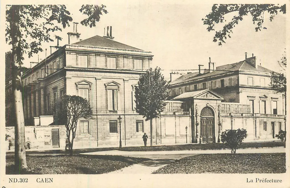 Caen — A Prefeitura — C.A.P. Letellier, n° ND.302 - Frente