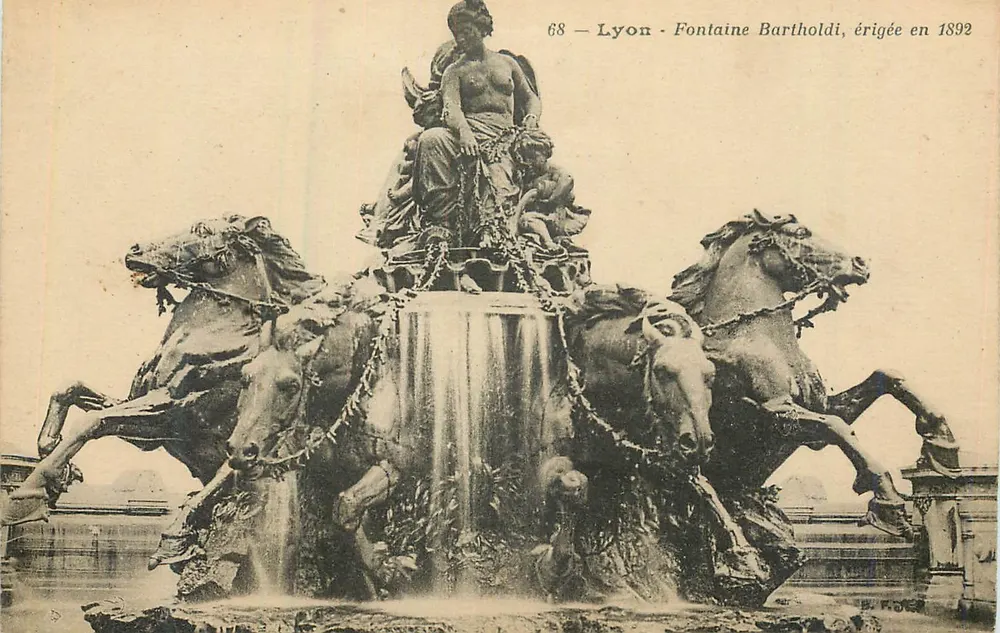 Lyon - Fontaine Bartholdi, érigée en 1892 - Recto