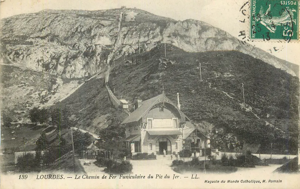 LOURDES — Le Chemin de Fer Funiculaire du Pic du Jer — Magasin du Monde Catholique, M. Romain - Recto