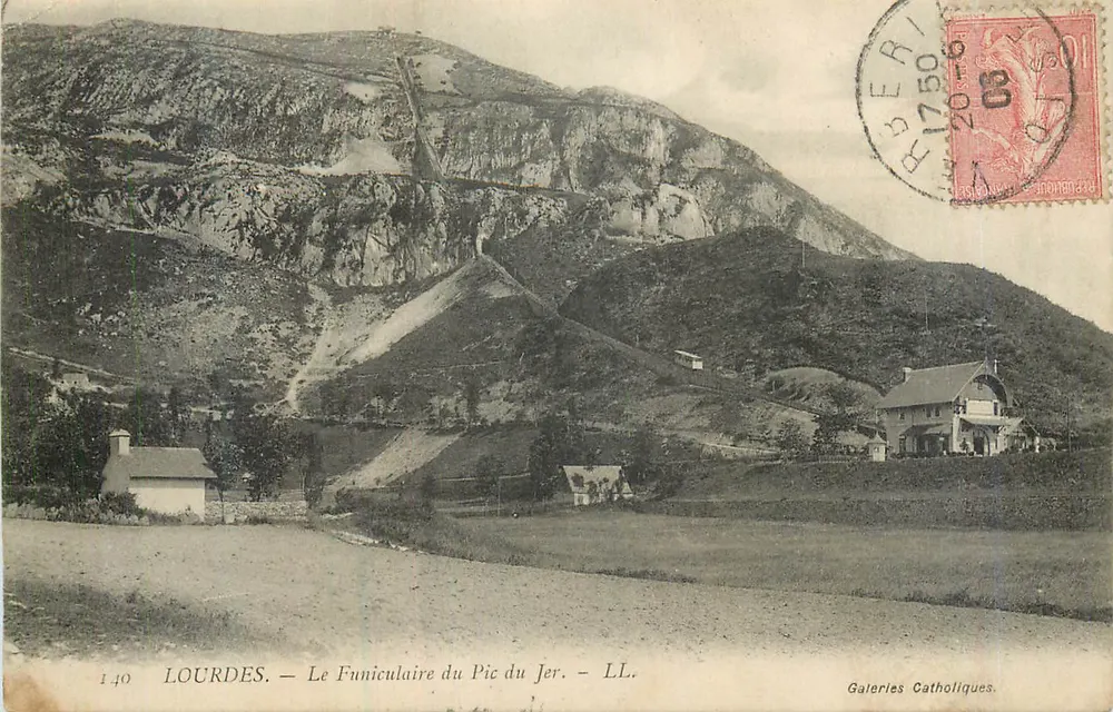 LOURDES — O Funicular do Pic du Jer — LL. — Galerias Católicas. - Frente