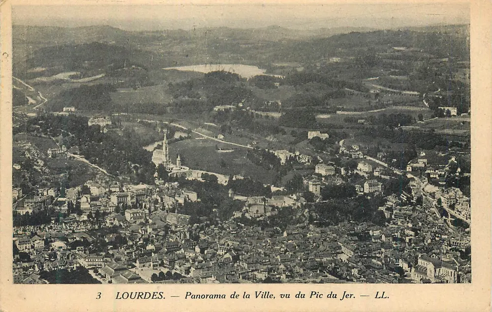 Lourdes — Panorama de la Ville, vu du Pic du Jer — LL. - Recto