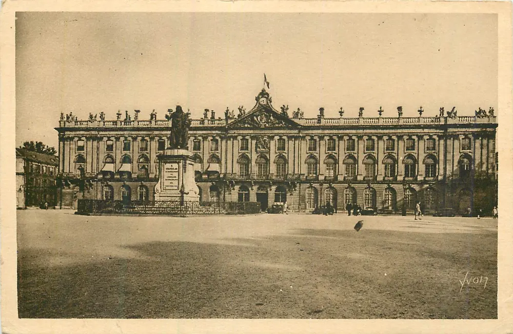 Hôtel de Ville de Nancy — Statue de Stanislas — Éditions d'Art MON - Recto