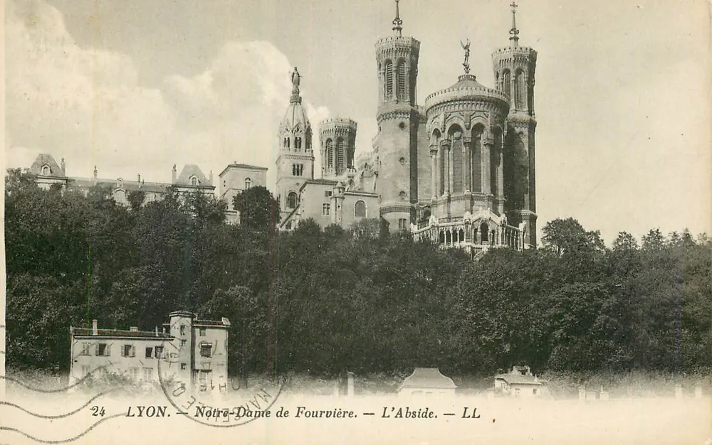 LYON — Nossa Senhora de Fourvière — A Abside — LL - Frente