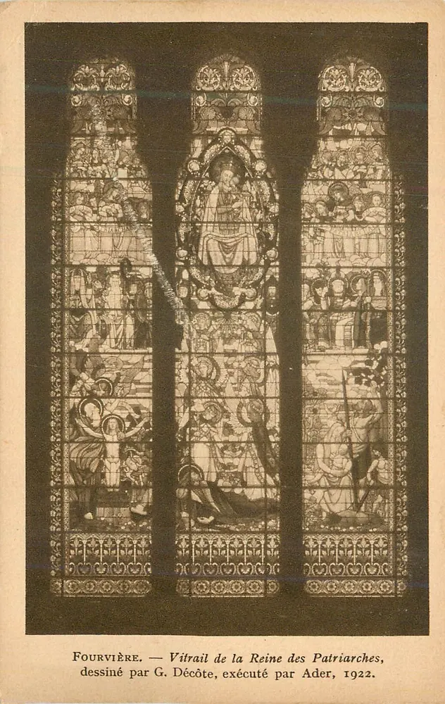 Fourvière — Vitrail de la Reine des Patriarches — dessiné par G. Décôte, exécuté par Ader, 1922 - Recto