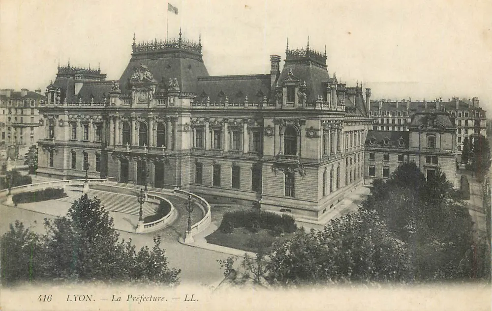 LYON — A Prefeitura — LL. — n° 416 - Frente
