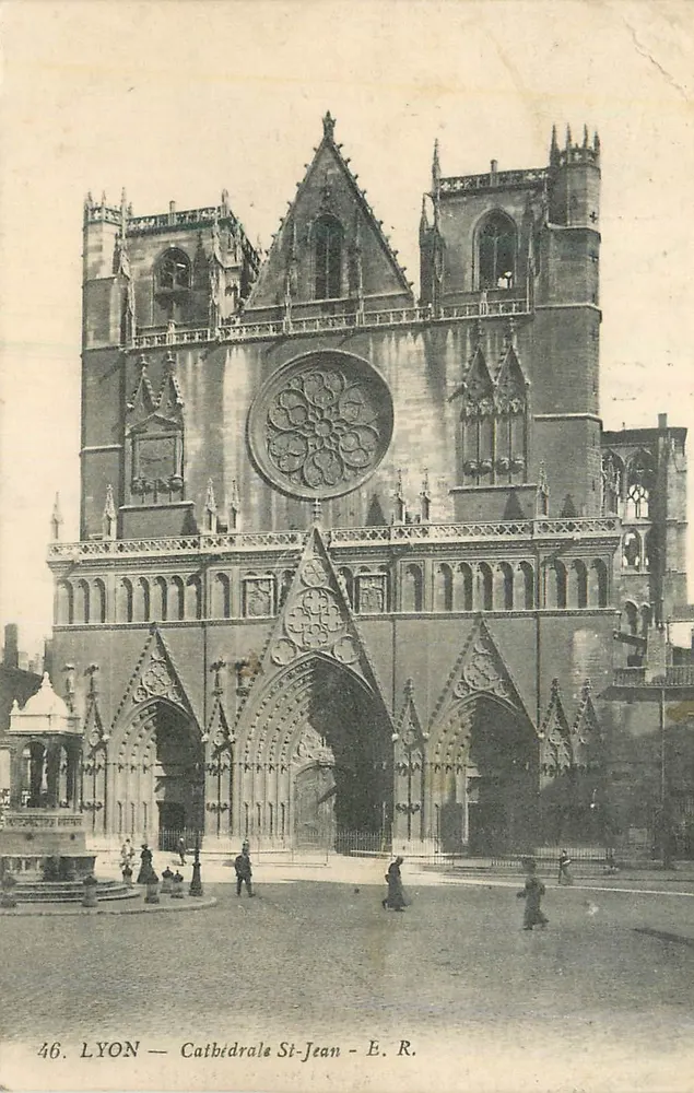 LYON — Catedral de São João — E. R. n°46 - Frente