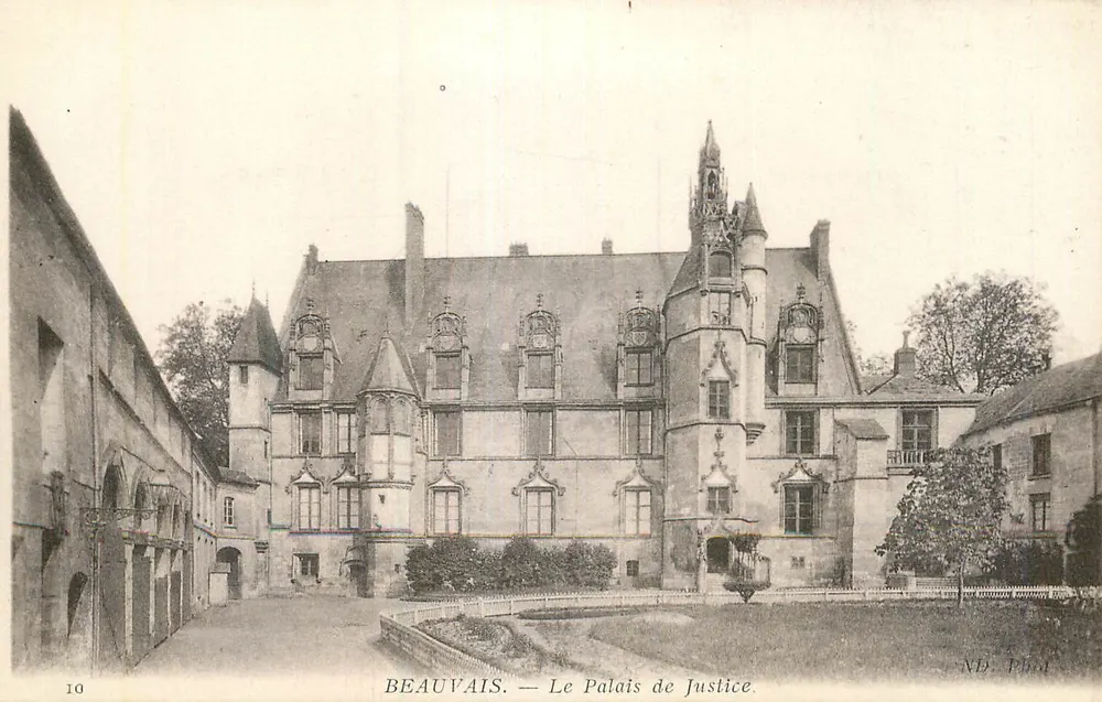 Beauvais — O Palácio de Justiça — ND. Fot - Frente