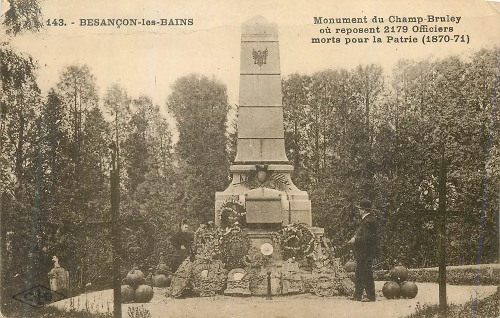 Monument du Champ-Bruley à Besançon-les-Bains — 2179 officiers morts pour la Patrie (1870-71) — éditeur non identifié, n° 1443 - Recto