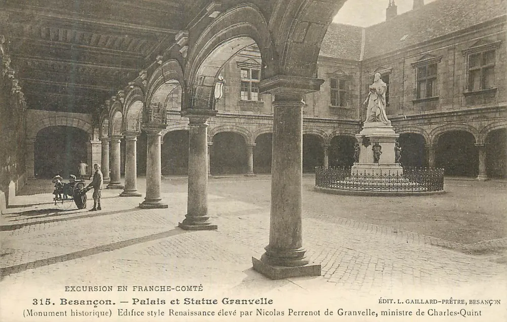 Besançon — Palácio e Estátua de Granvelle — Editor L. Gaillard-Prêtre - Frente