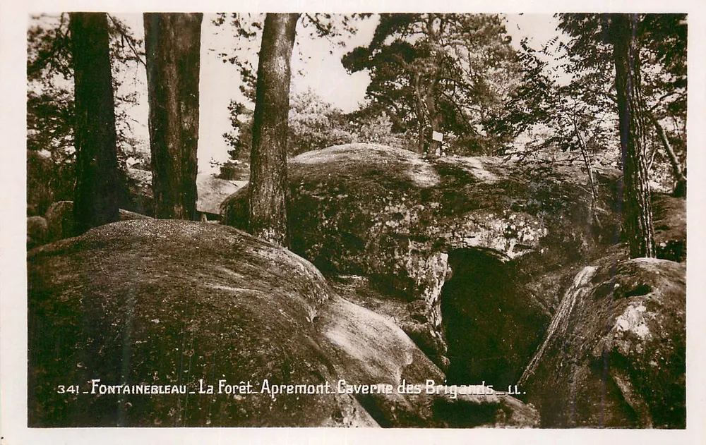 Fontainebleau — La Forêt d'Aprémont — Grotte des Brigands — Lévy et Neudern, Paris - Vorderseite