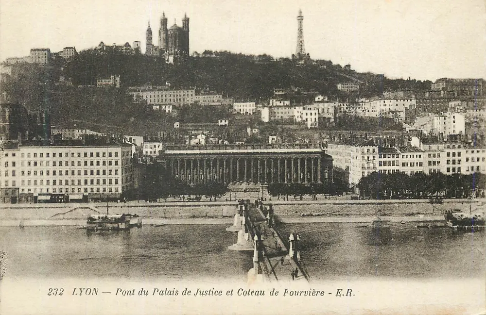 Lyon — Brücke des Palasts der Gerechtigkeit und Fourvière-Hügel — E.R. - Vorderseite