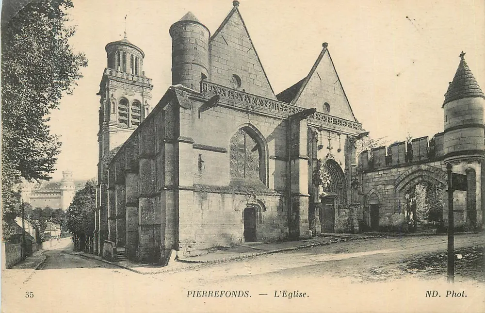 PierreFonds — A Igreja — ND. Fot. - Frente