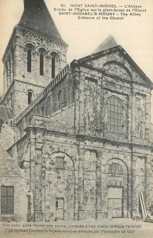 Monte Saint-Michel — A Abadia — Entrada da Igreja na plataforma do Oeste — ELDY - Frente