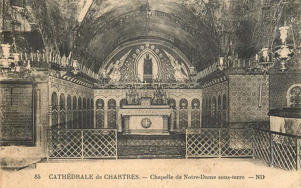 Cathédrale de Chartres — Chapelle de Notre-Dame sous-terre — ND - Recto
