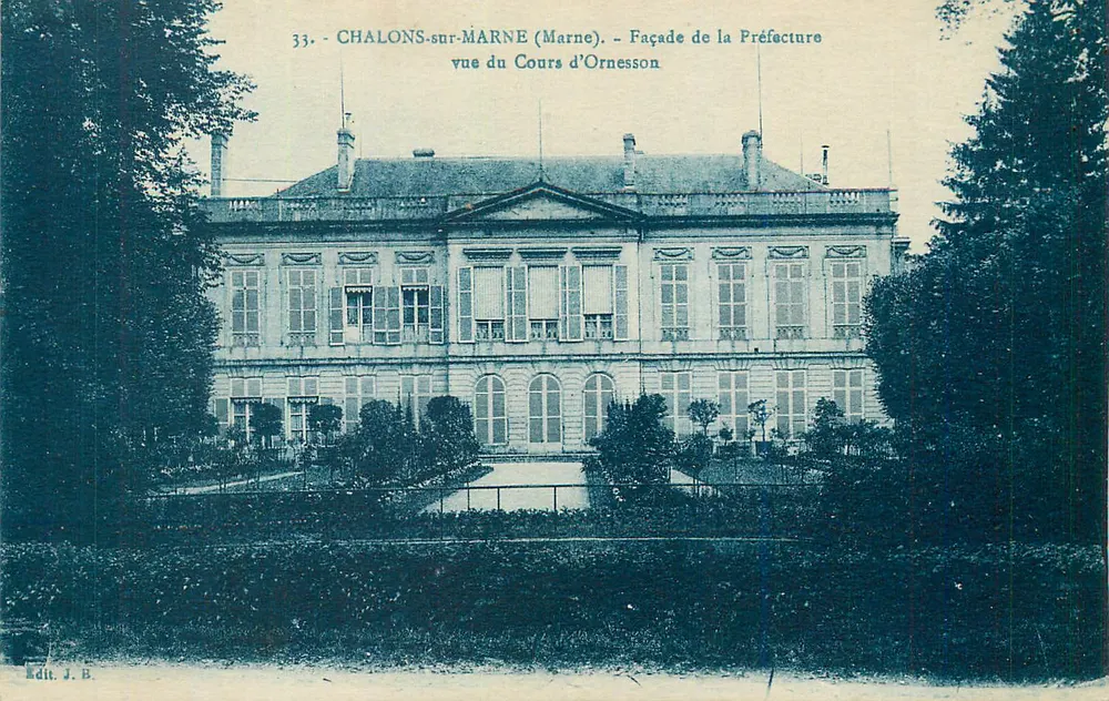 Chalons-sur-Marne — Fassade des Präfekturen aus dem Cours d'Ornesson — Edit. J.B. - Vorderseite