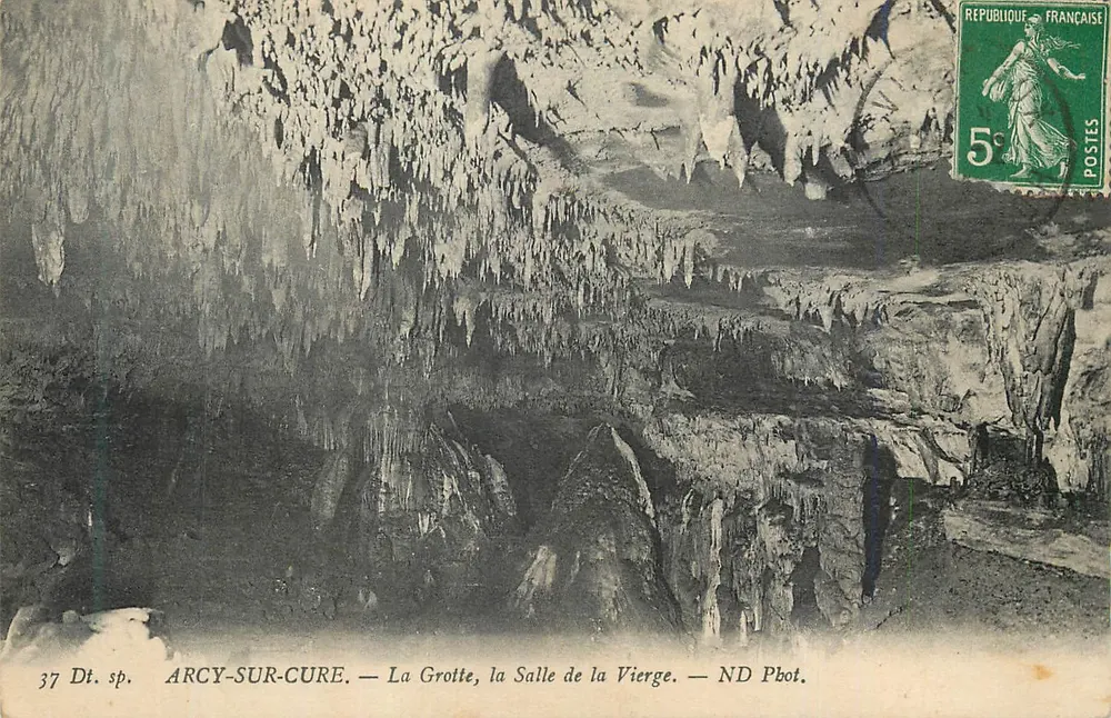 Arcy-sur-Cure — Die Höhle, der Saal der Jungfrau — ND Fotografie - Vorderseite