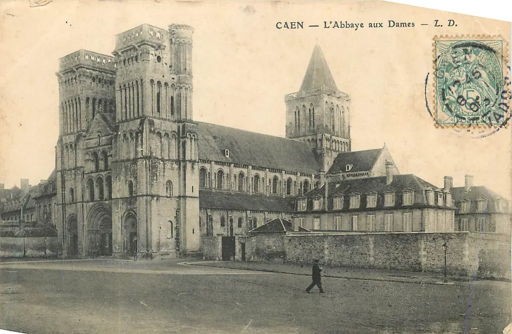 Caen — A Abadia das Damas — L. D. - Frente