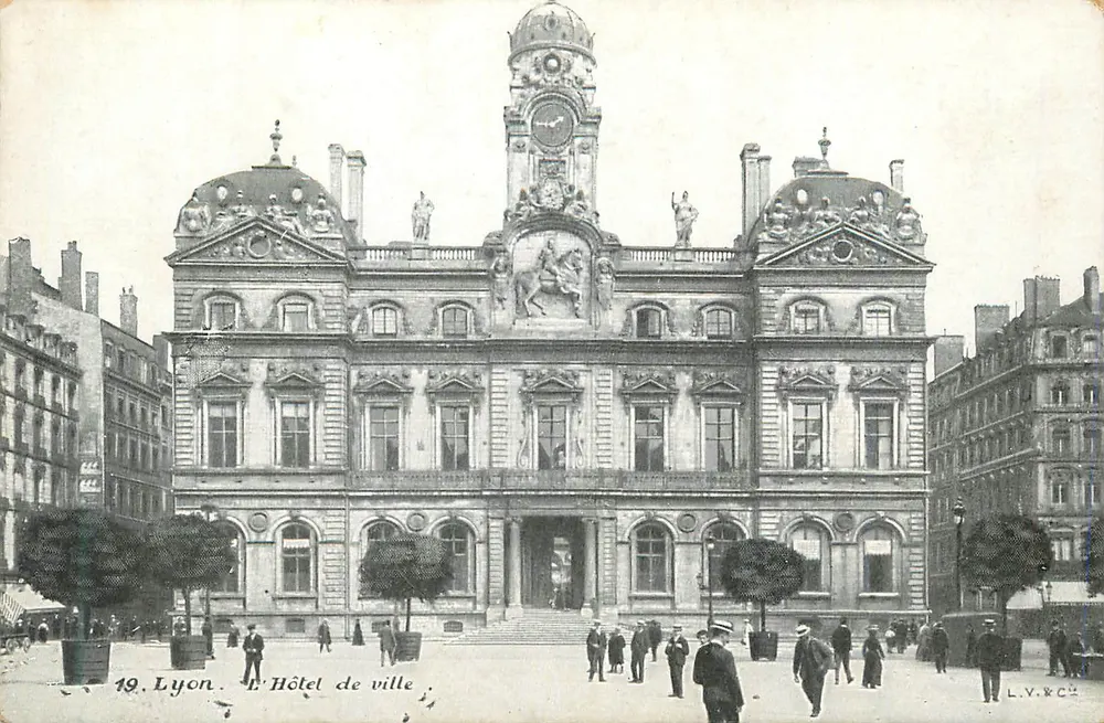 Lyon — O Hotel de Cidade — L.V.&Cie, n°19 - Frente