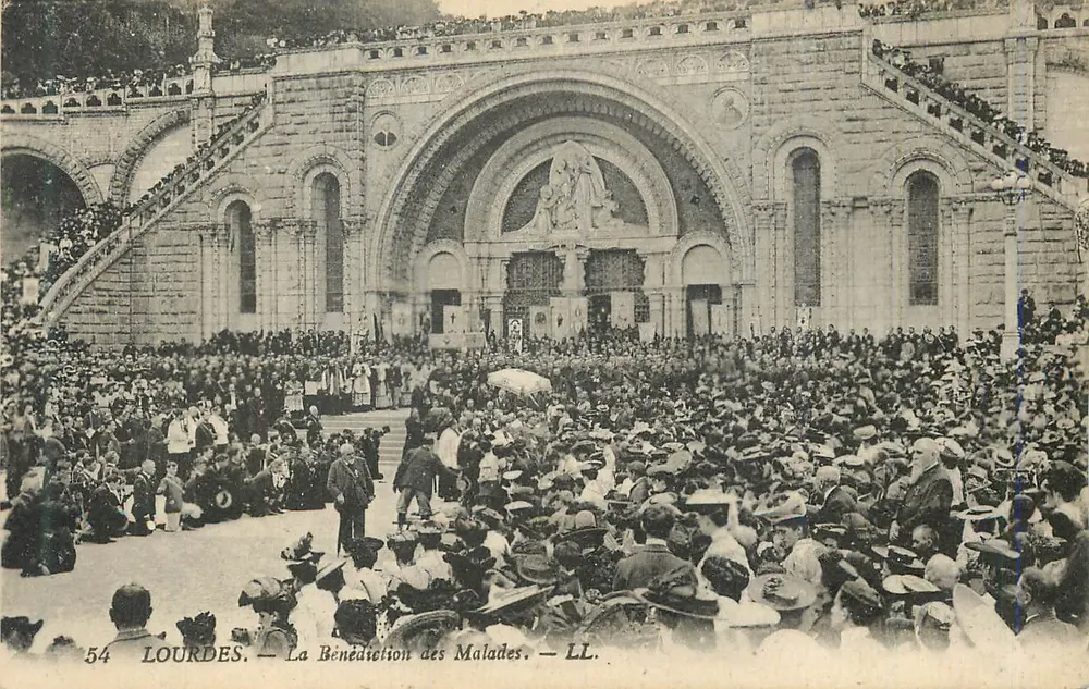 Lourdes — A Bênção dos Doentes — LL. - Frente