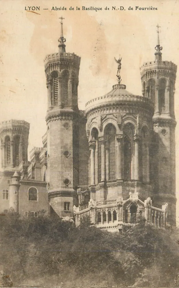 LYON — Abside van de Basiliek van N.-D. de Fourvière - Voorkant