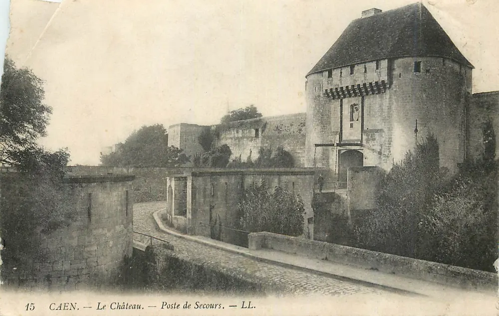 Caen — O Castelo — Posto de Socorro — LL. - Frente