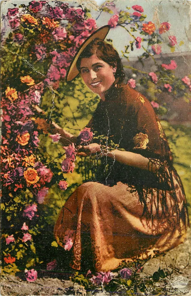 Vrouw in het midden van rozen — Kust van de Azuurzee — Éditions D'Art Monnier, n°65 - Voorkant