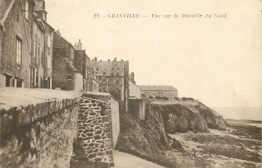 Granville — Vue sur la Muraille du Nord — Edition A. B. Dupont, n°29 - Recto