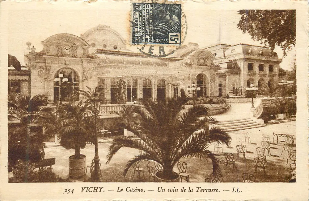 Vichy — Das Casino — Ein Stück der Terrasse — LL. - Vorderseite