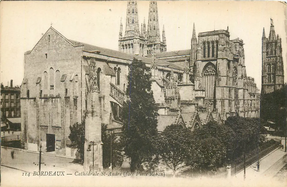 Bordeaux — Catedral de São André (frente da Place Roban) — P. Barreau, edição 54, cours d'Aquitaine - Frente