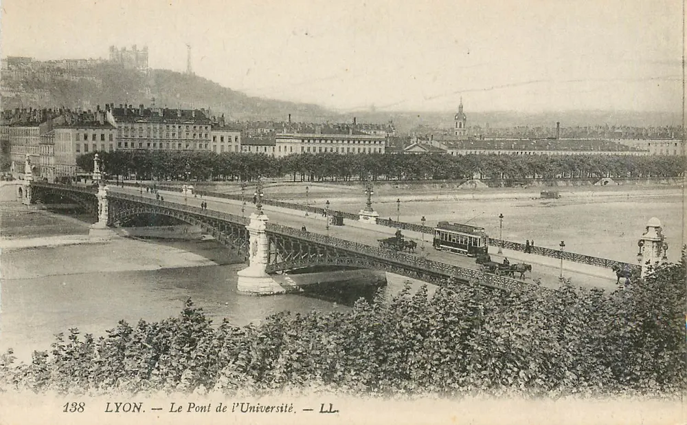 LYON — O Ponte da Universidade — LL. — N° 138 - Frente
