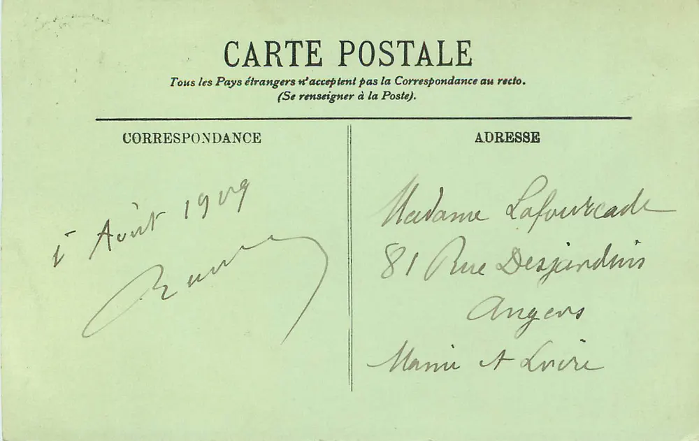 LOURDES — La Basilique et l'Esplanade vues du Château — LL. - Verso