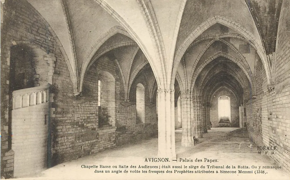 Avignon — Palast der Päpste. Untere Kapelle oder Halle der Audienzen mit Fresken der Propheten, zugeschrieben Simeone Memmi (1348) - Vorderseite