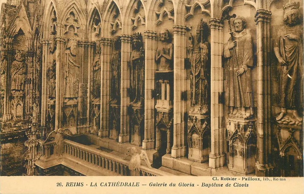 Reims - Die Kathedrale — Galerie des Gloria - Taufe Clovis - Vorderseite